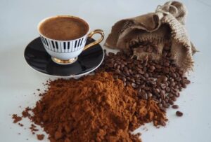 Kahve falında yüz görmek ilişkiye dair ne söyler
